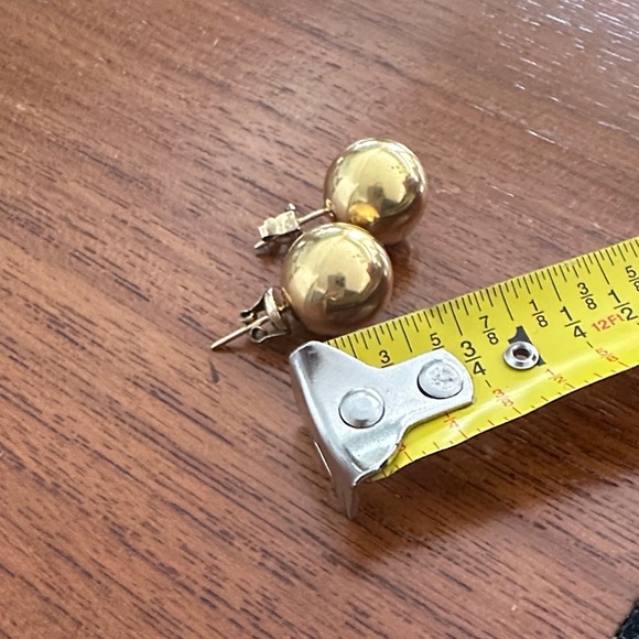 Vintage 14K Yellow Gold Ball Stud Earrings - Picture 3 of 9